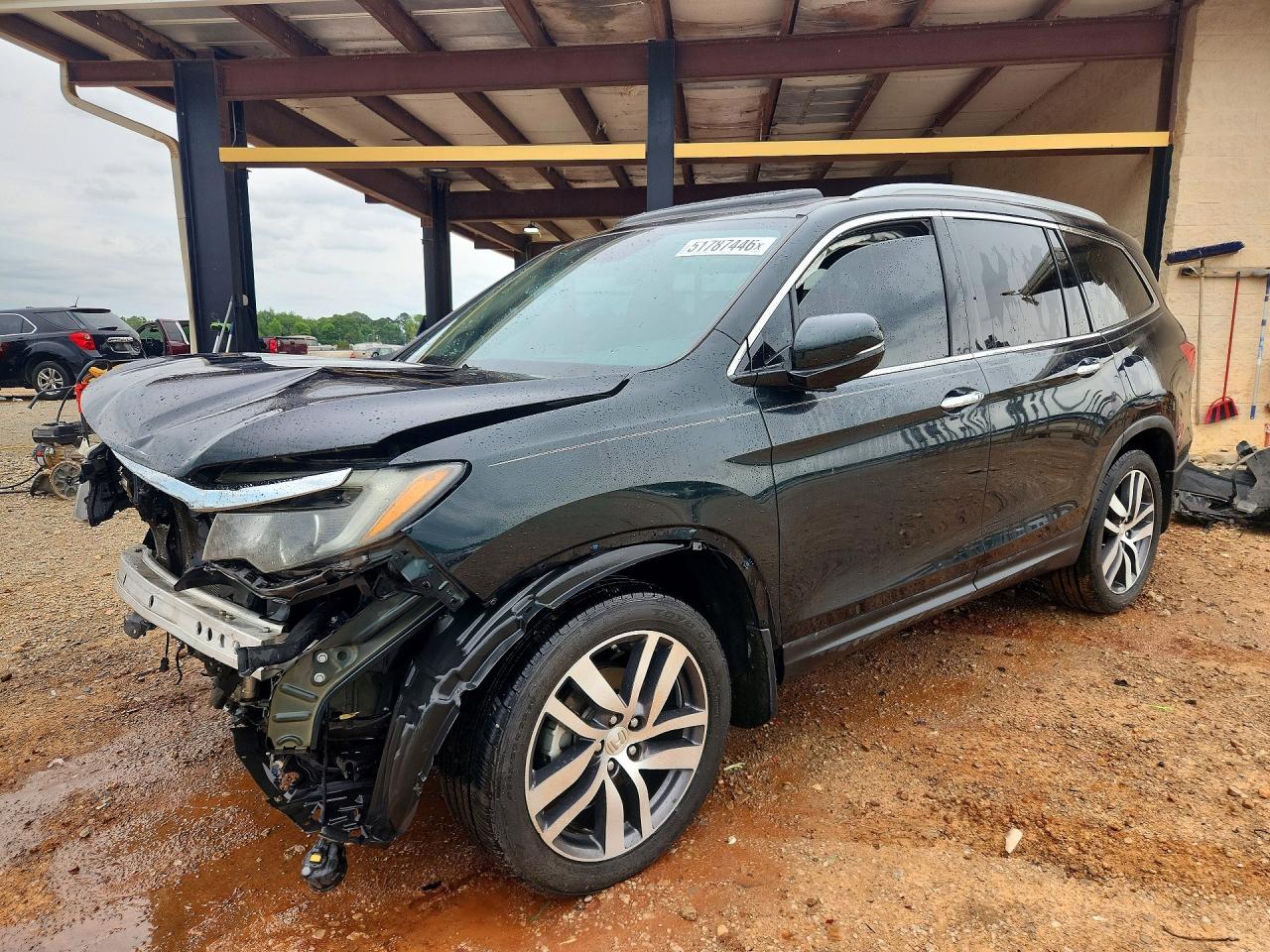 Salvage Honda Pilot Image