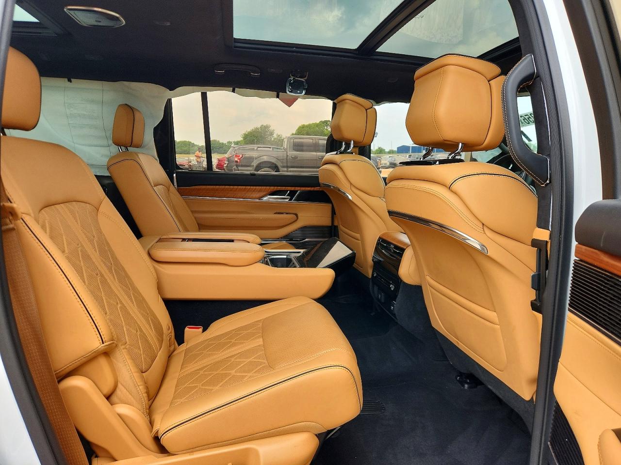 Jeep Grand Wagoneer Series Iii