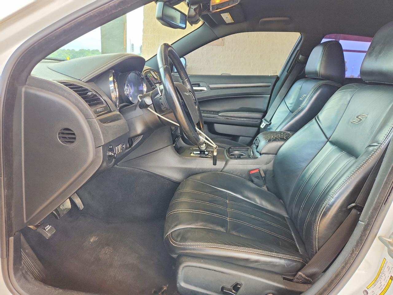 Chrysler 300 S