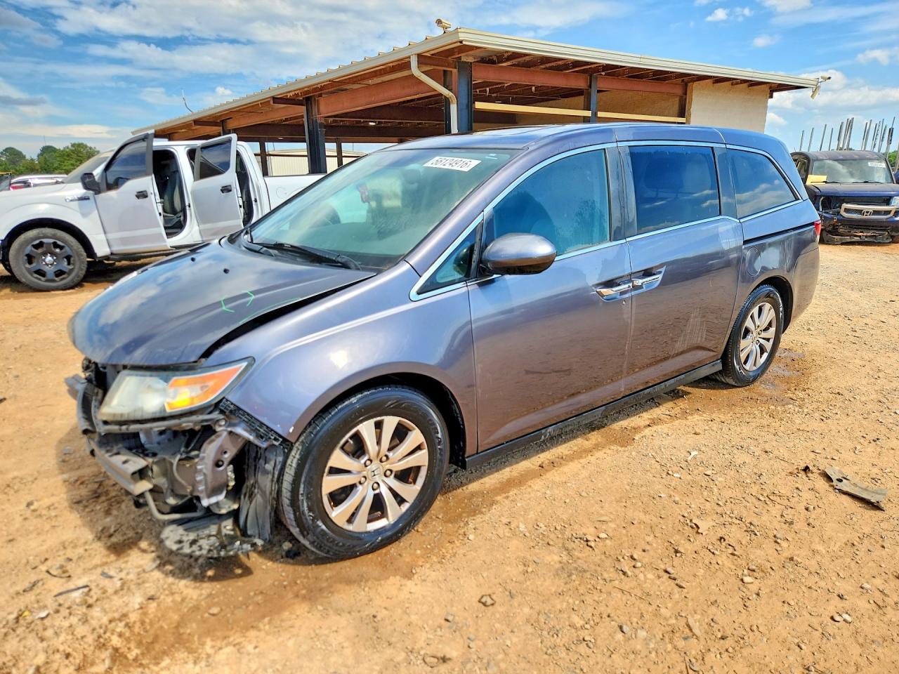 Salvage Honda Odyssey Image