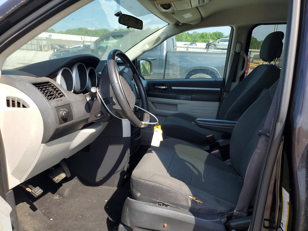 Dodge Caravan Hero