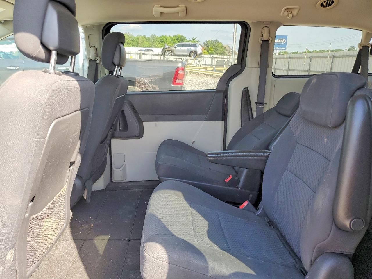 Dodge Caravan Hero