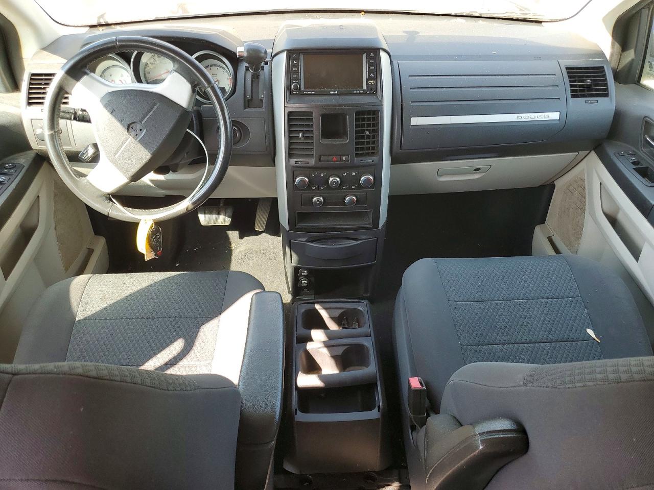 Dodge Caravan Hero