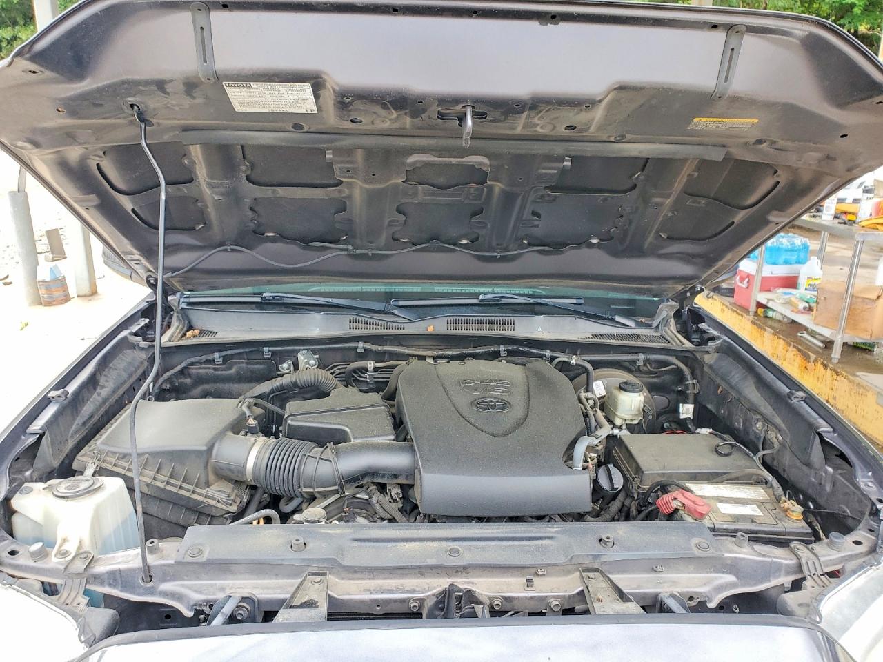 Toyota Tacoma Sr5 V6