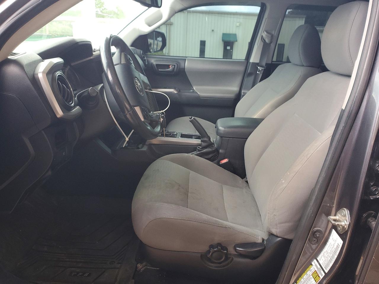 Toyota Tacoma Sr5 V6