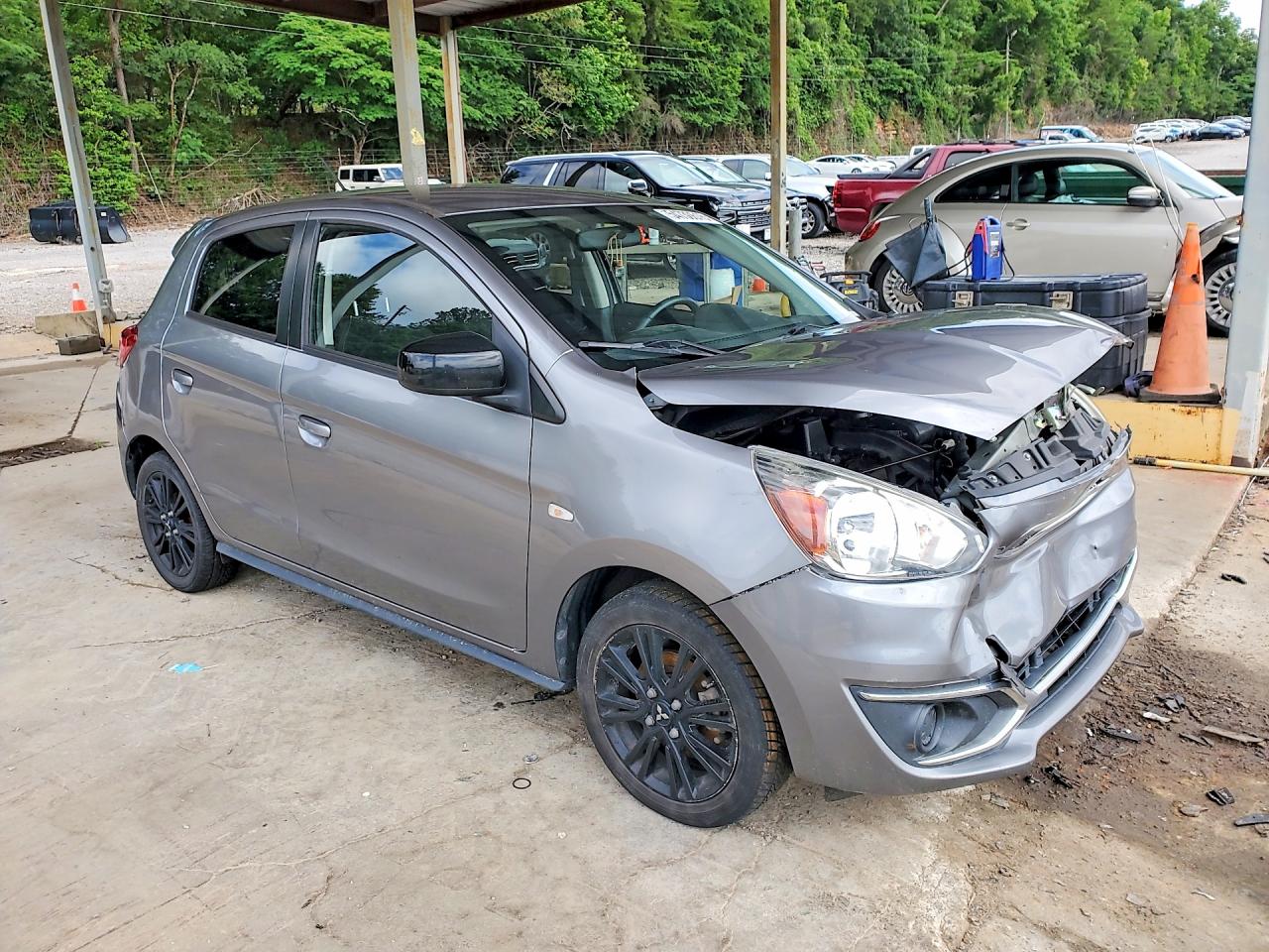 Mitsubishi Mirage Le