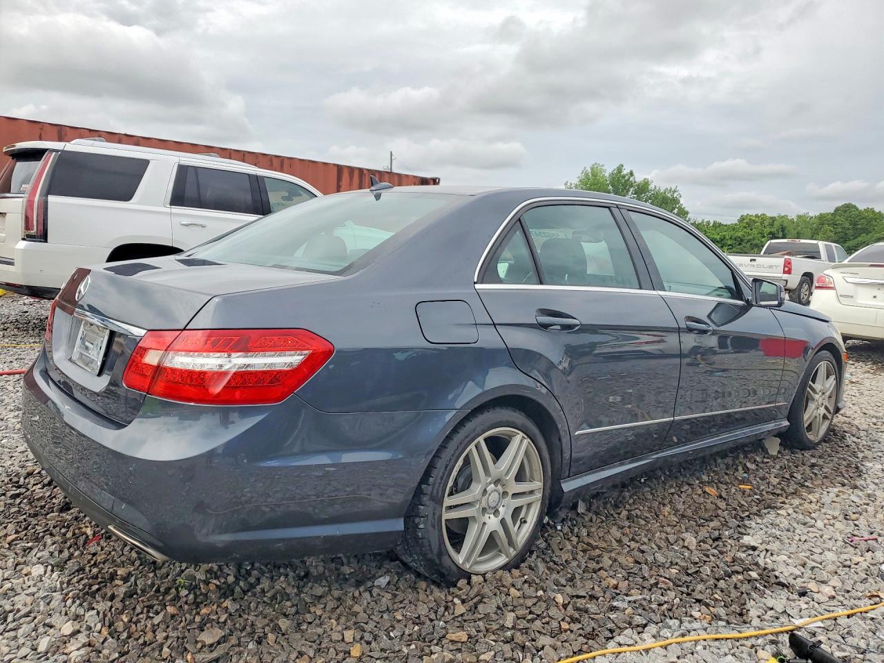 Mercedes-Benz E-Class 350
