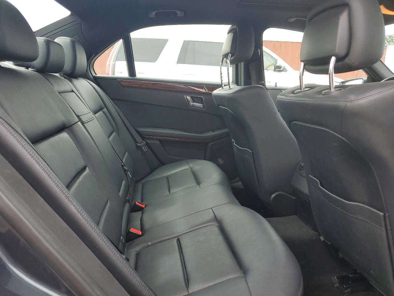 Mercedes-Benz E-Class 350