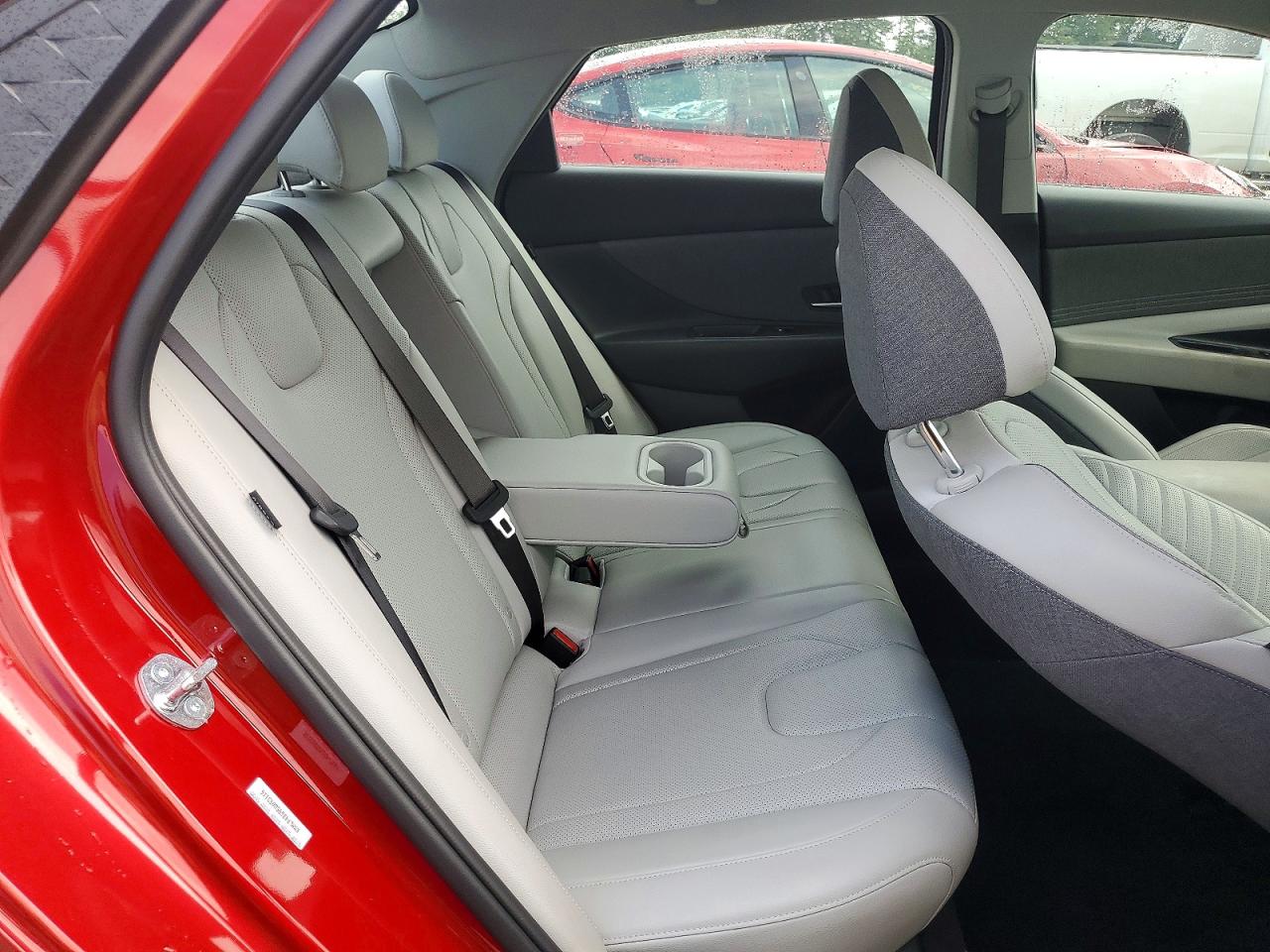 Hyundai ELANTRA Limited