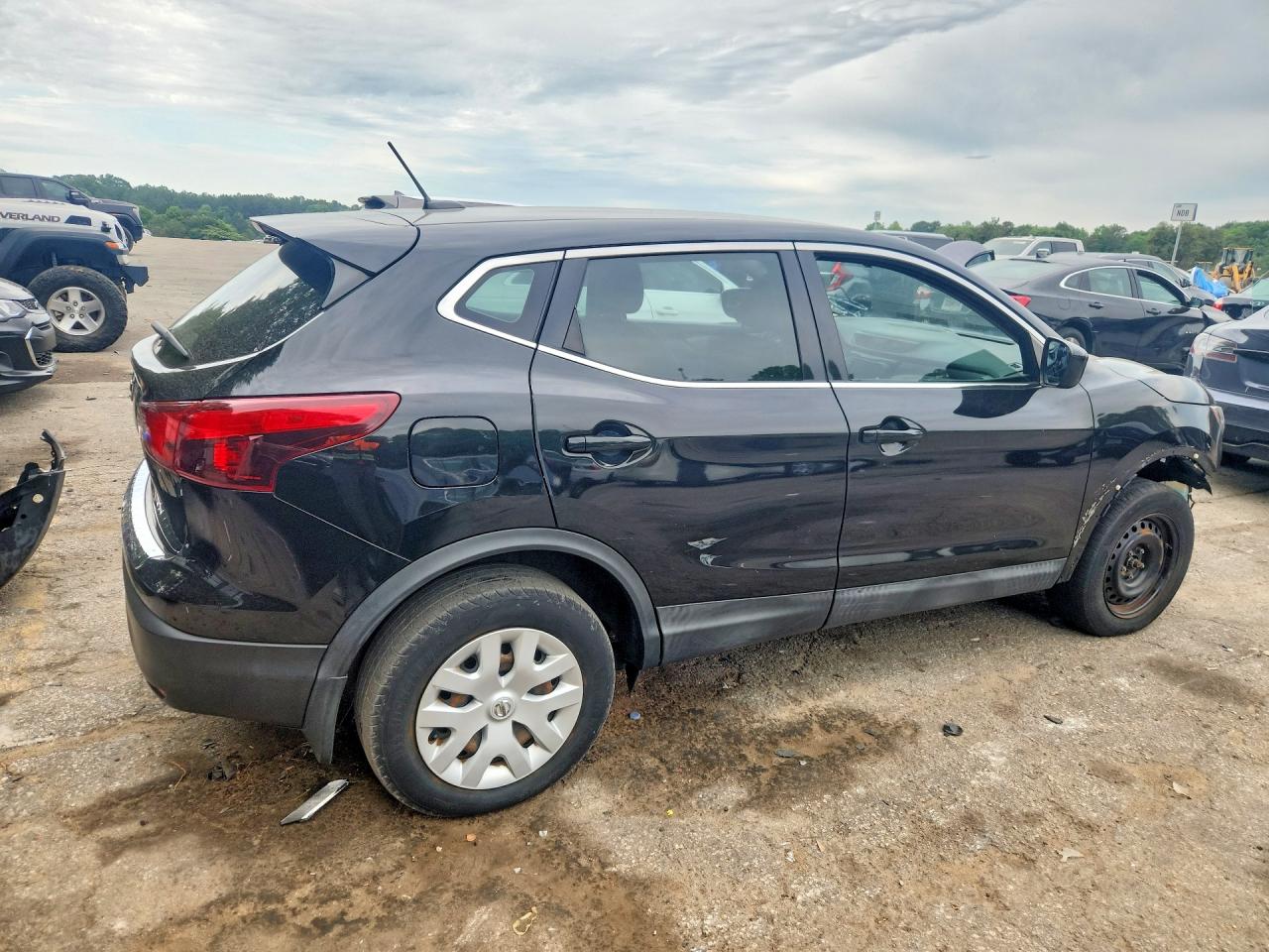 Nissan Rogue S