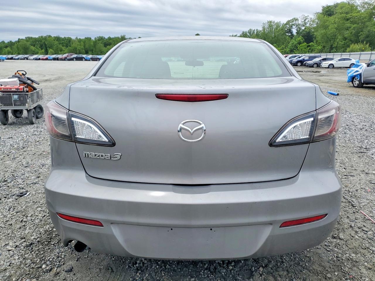 Mazda 3 I