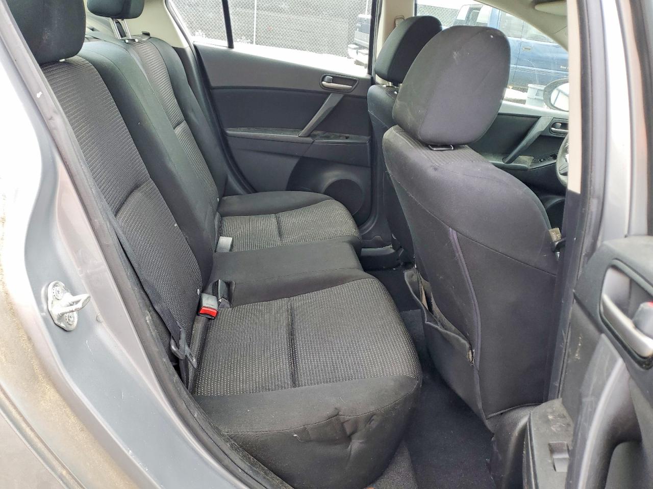 Mazda 3 I