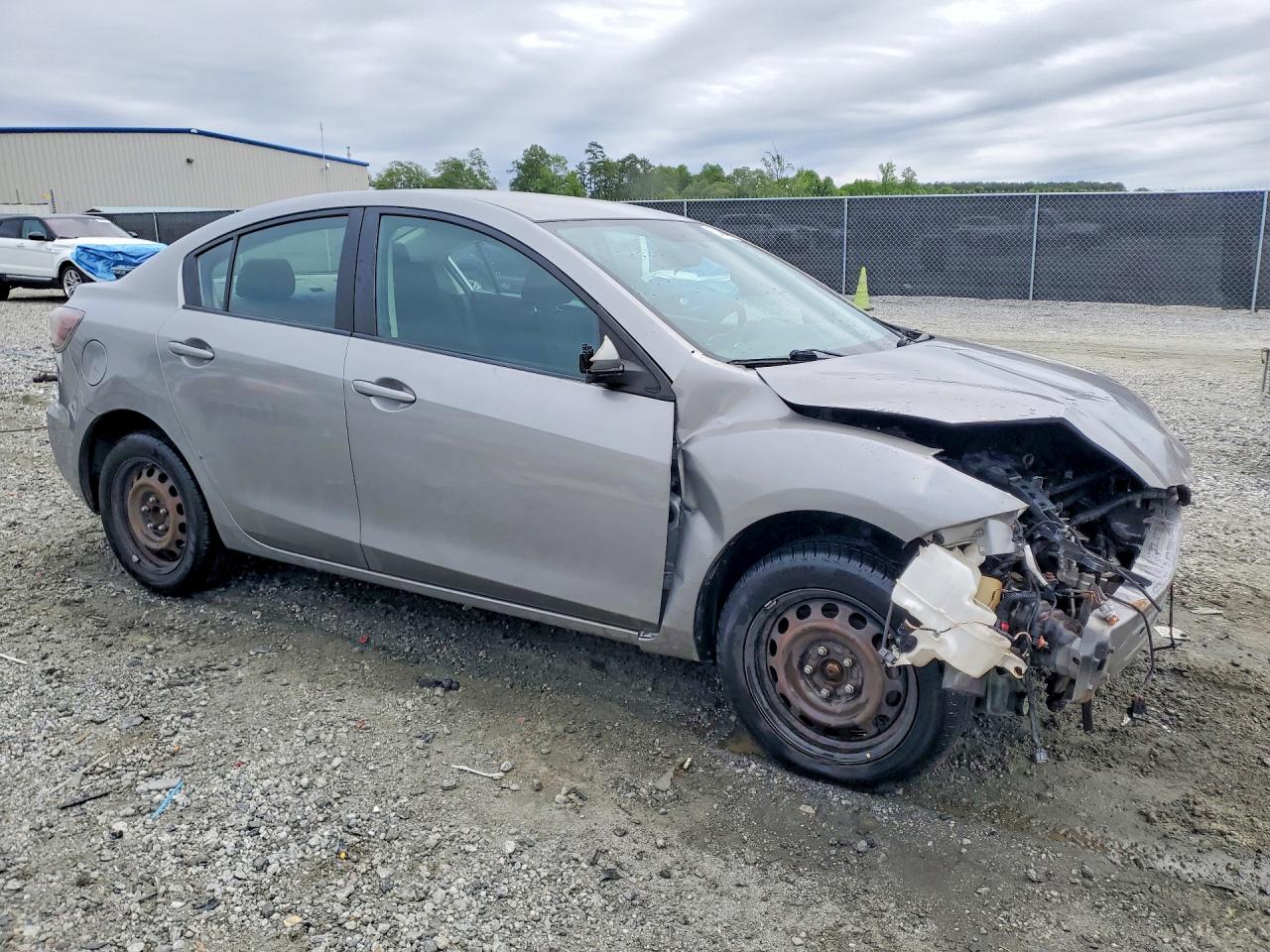 Mazda 3 I