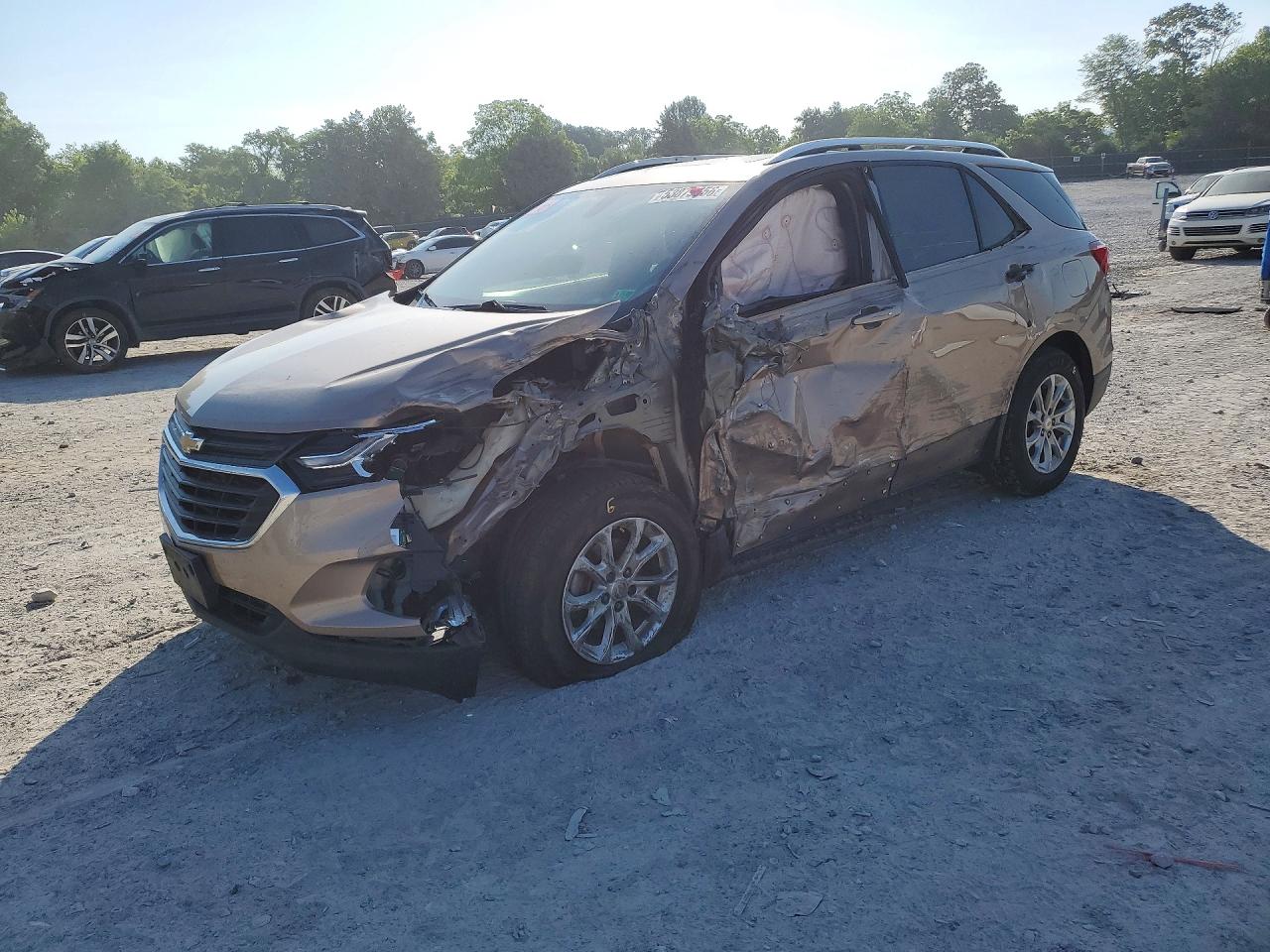 Salvage Chevrolet Equinox Image