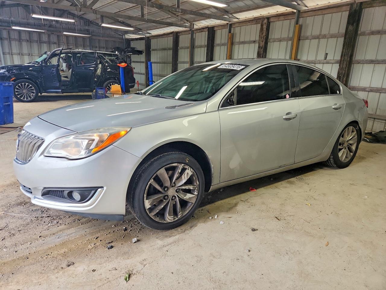 Salvage Buick Regal Image