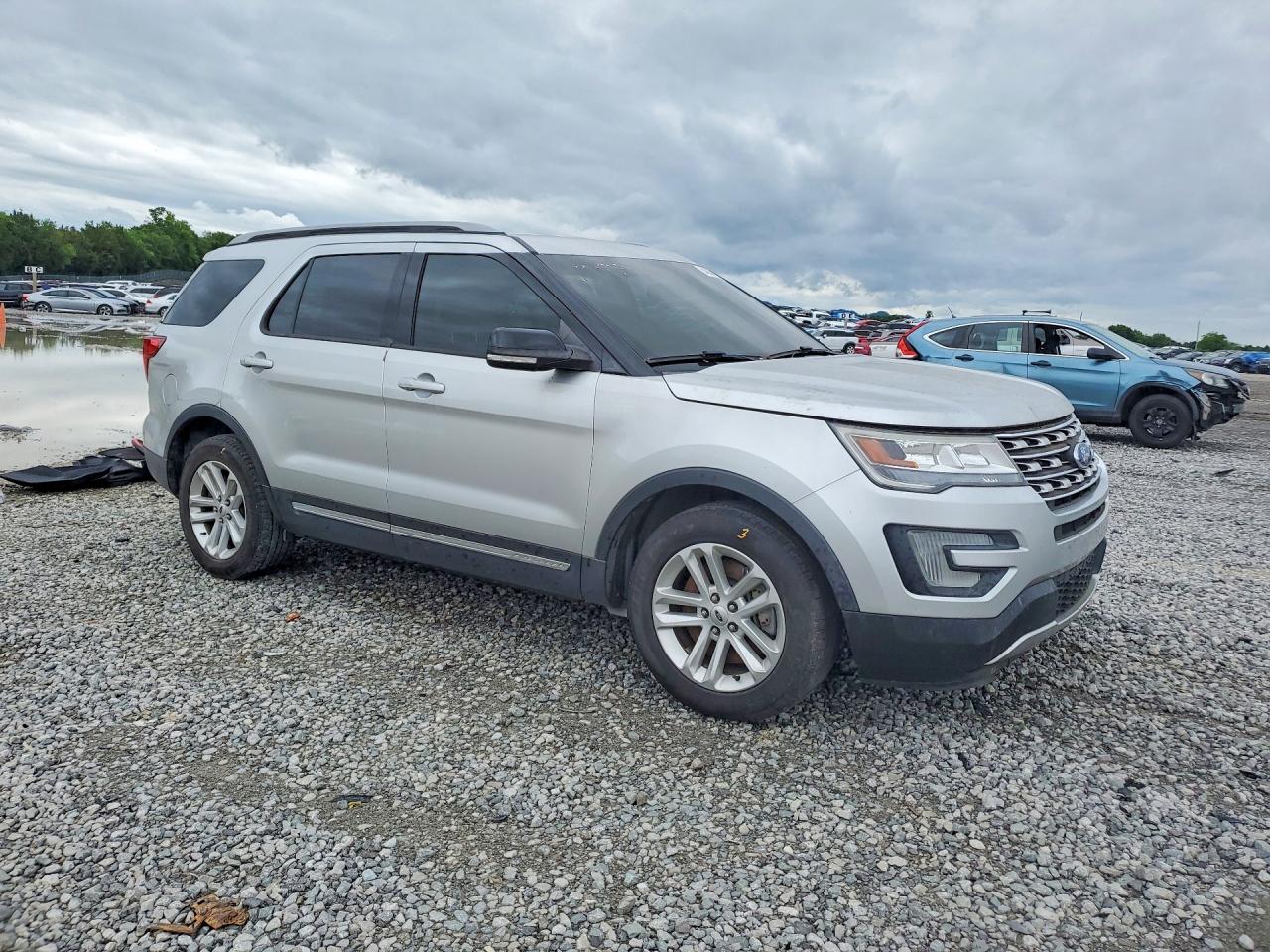Ford Explorer Xlt