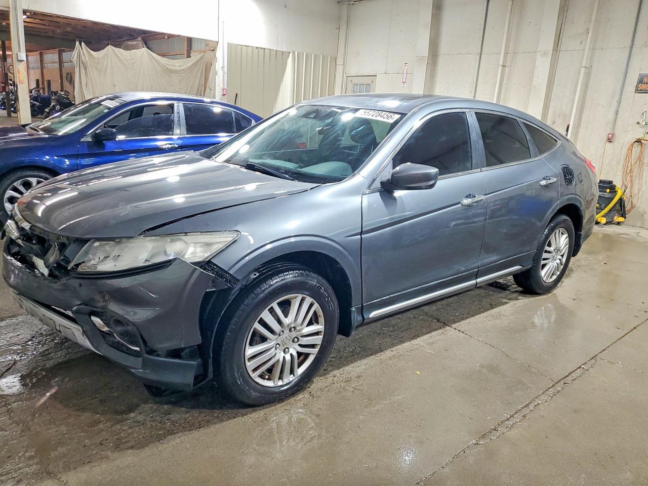 Salvage Honda Crosstour Image