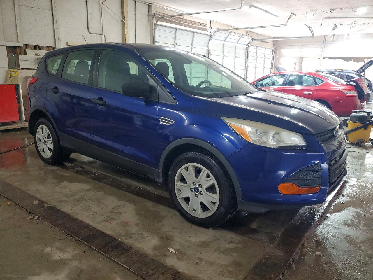 Ford Escape S
