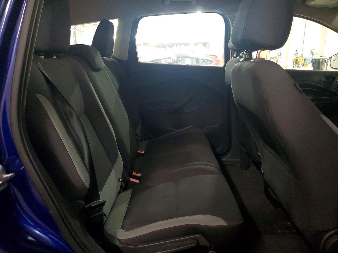 Ford Escape S