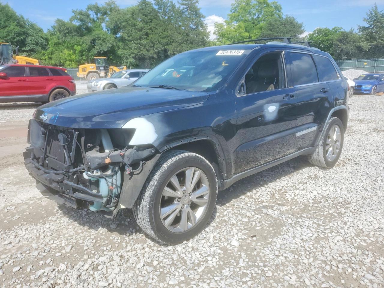 Salvage Jeep Cherokee Image