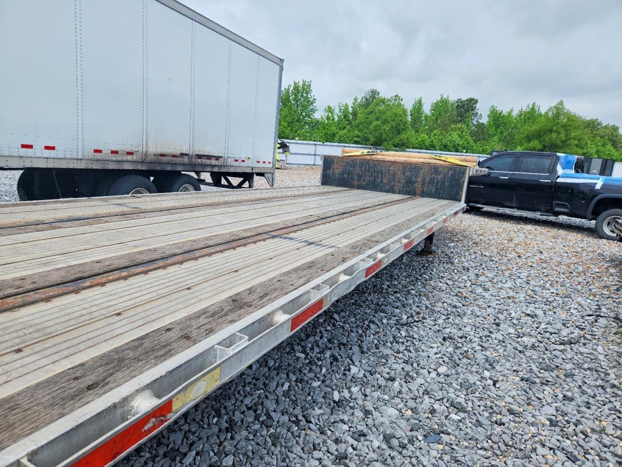 Trail King Flat Bed T