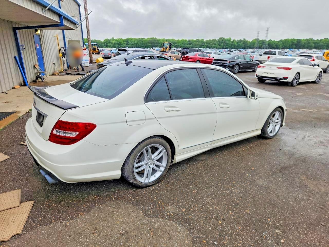 Mercedes-Benz C-Class 250