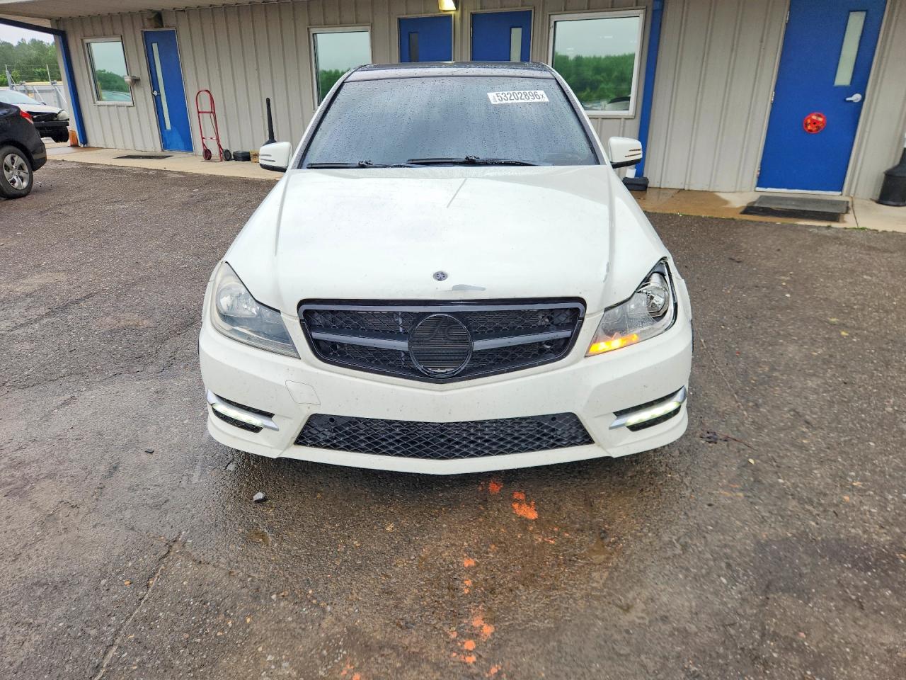Mercedes-Benz C-Class 250