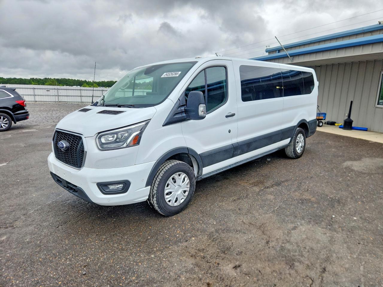 Salvage Ford Transit Image
