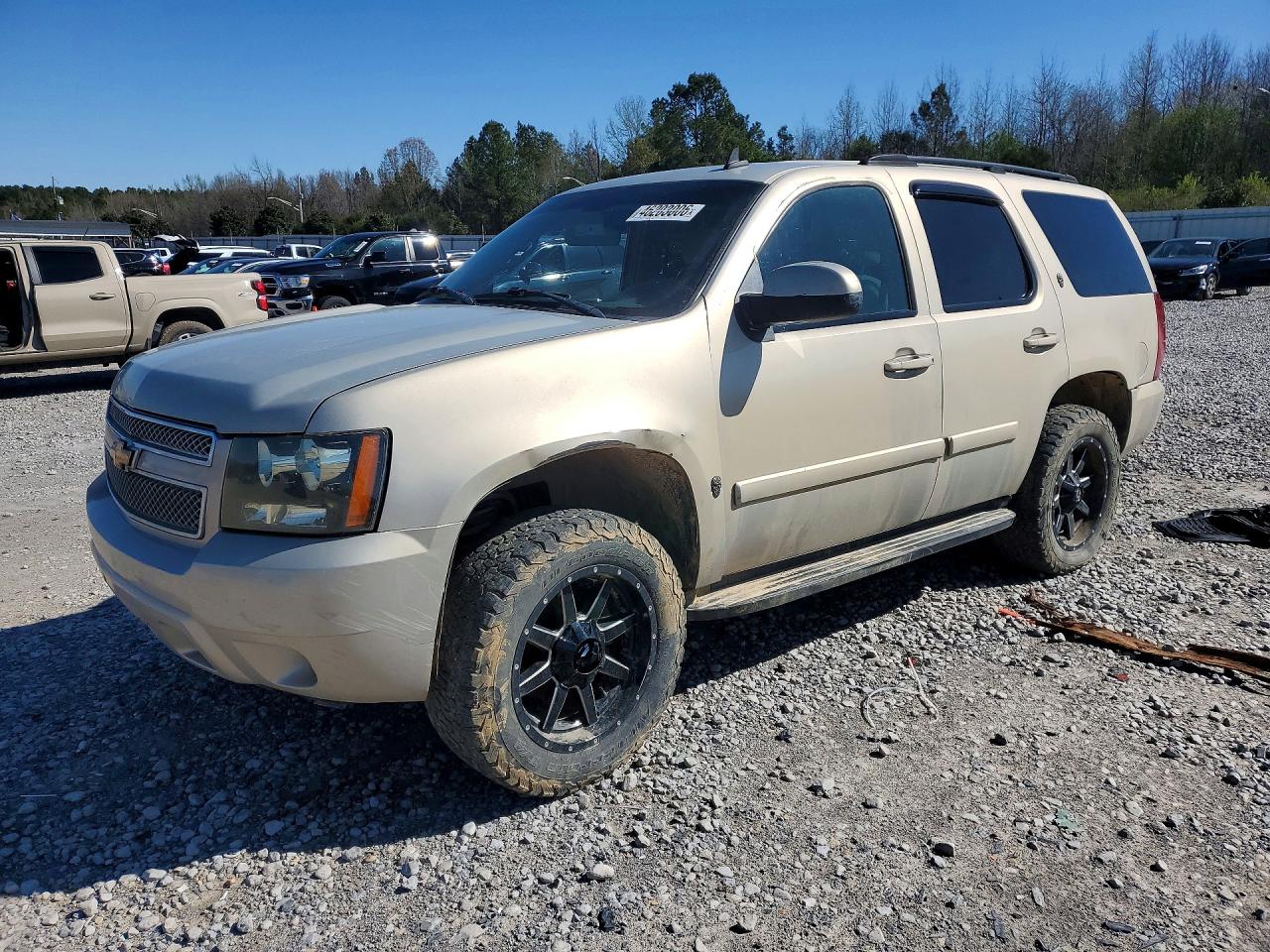 Salvage Chevrolet Tahoe Image