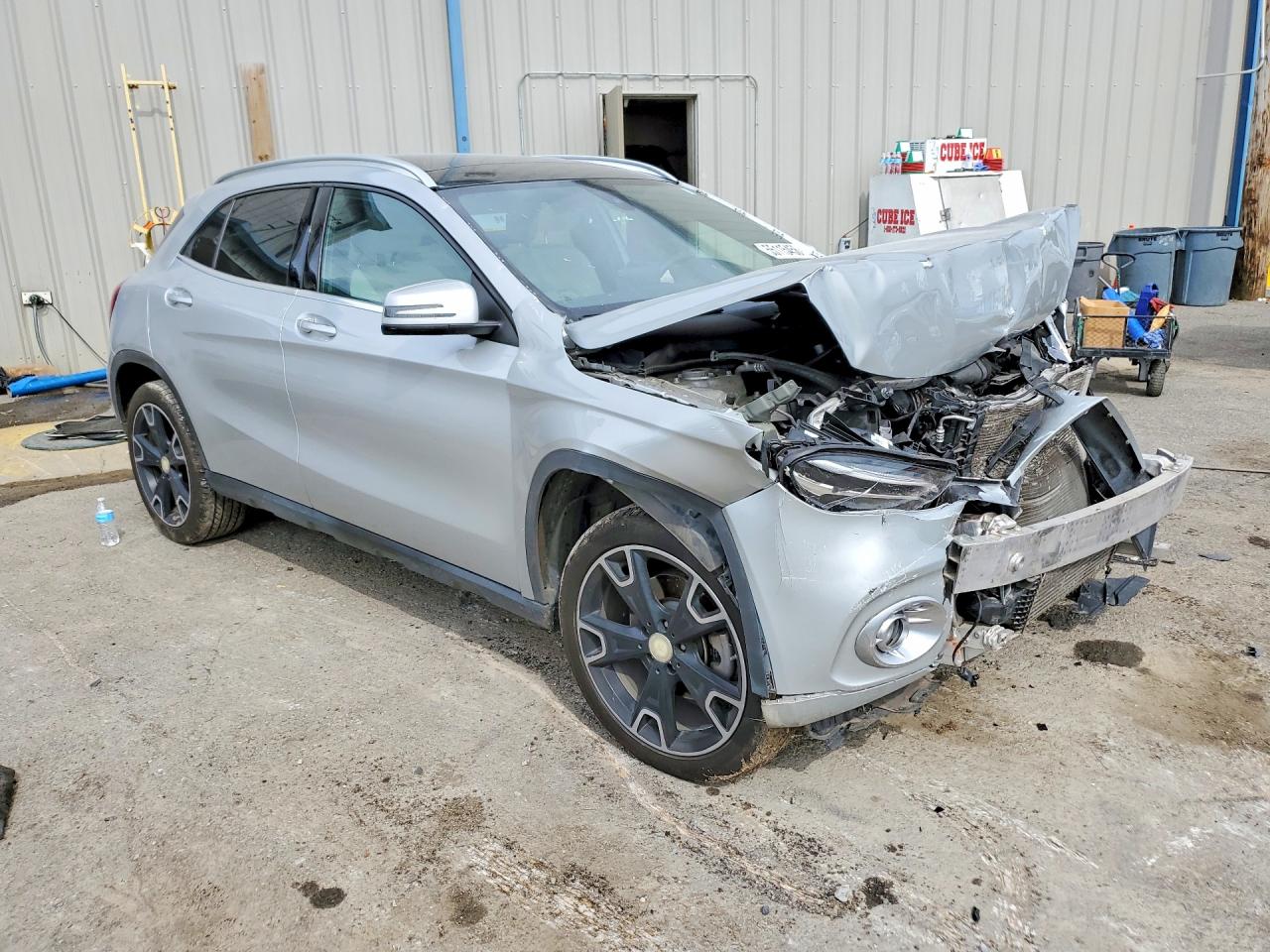 Mercedes-Benz GLA 250