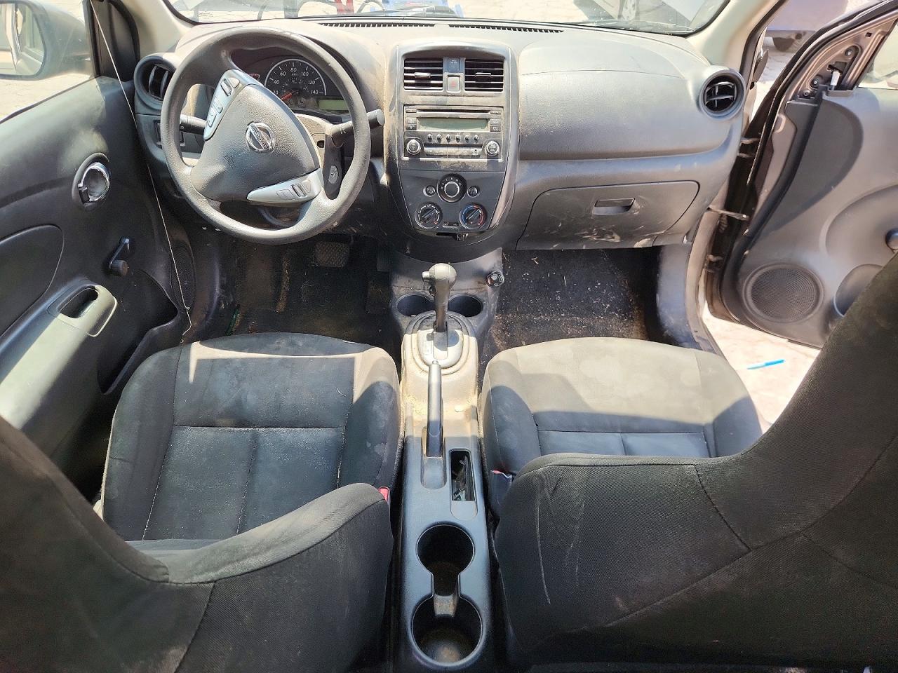 Nissan Versa 1.6 S Plus