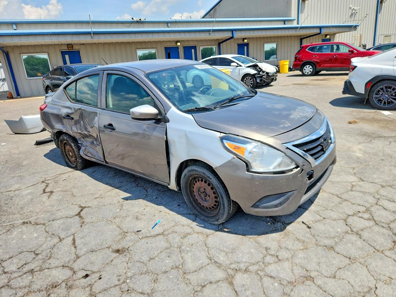 Nissan Versa 1.6 S Plus