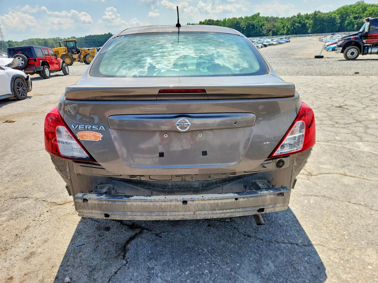 Nissan Versa 1.6 S Plus