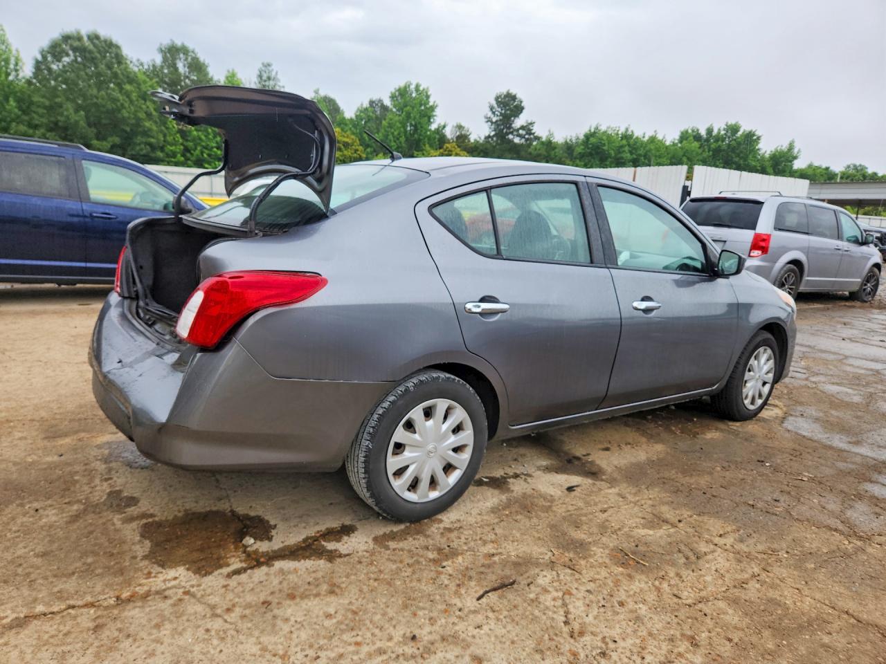 Nissan Versa 1.6 Sv