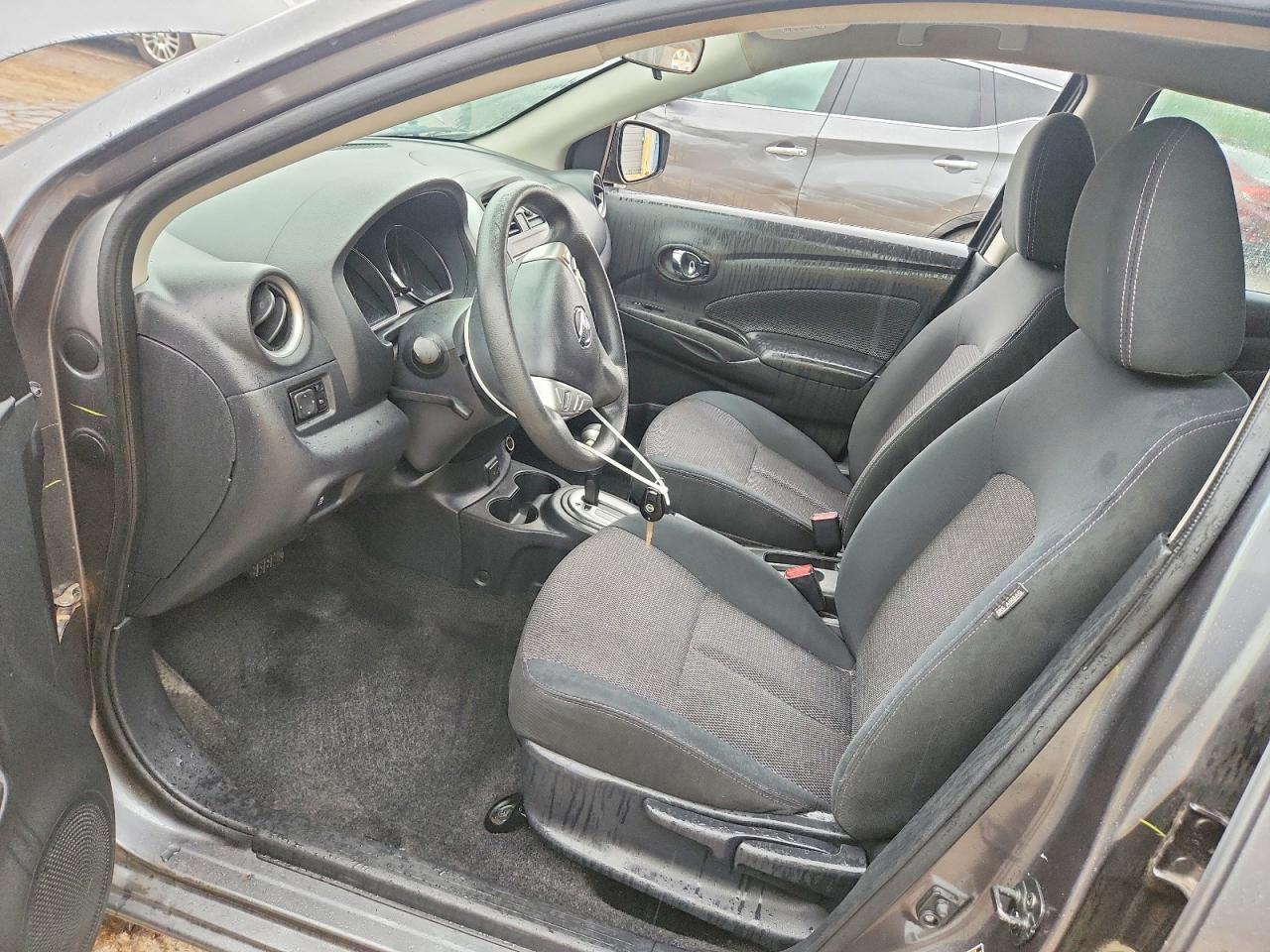 Nissan Versa 1.6 Sv