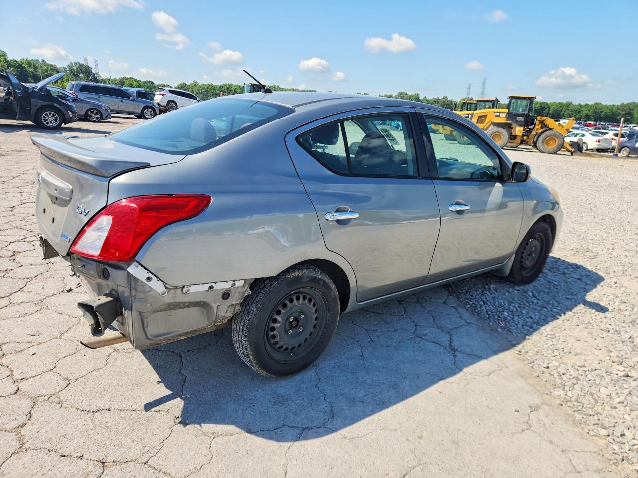 Nissan Versa 1.6 Sv