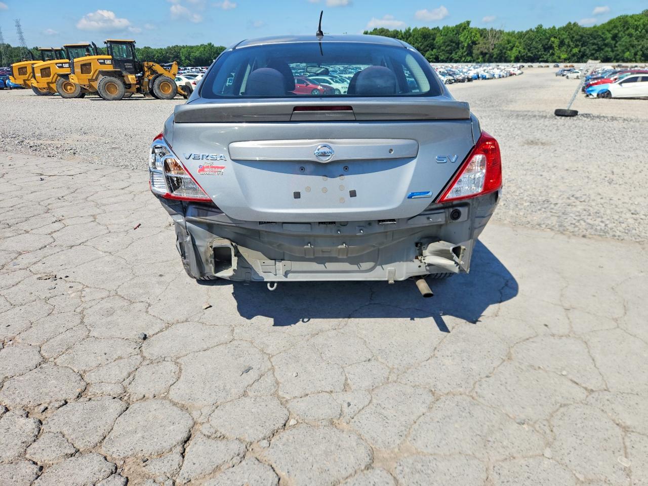 Nissan Versa 1.6 Sv