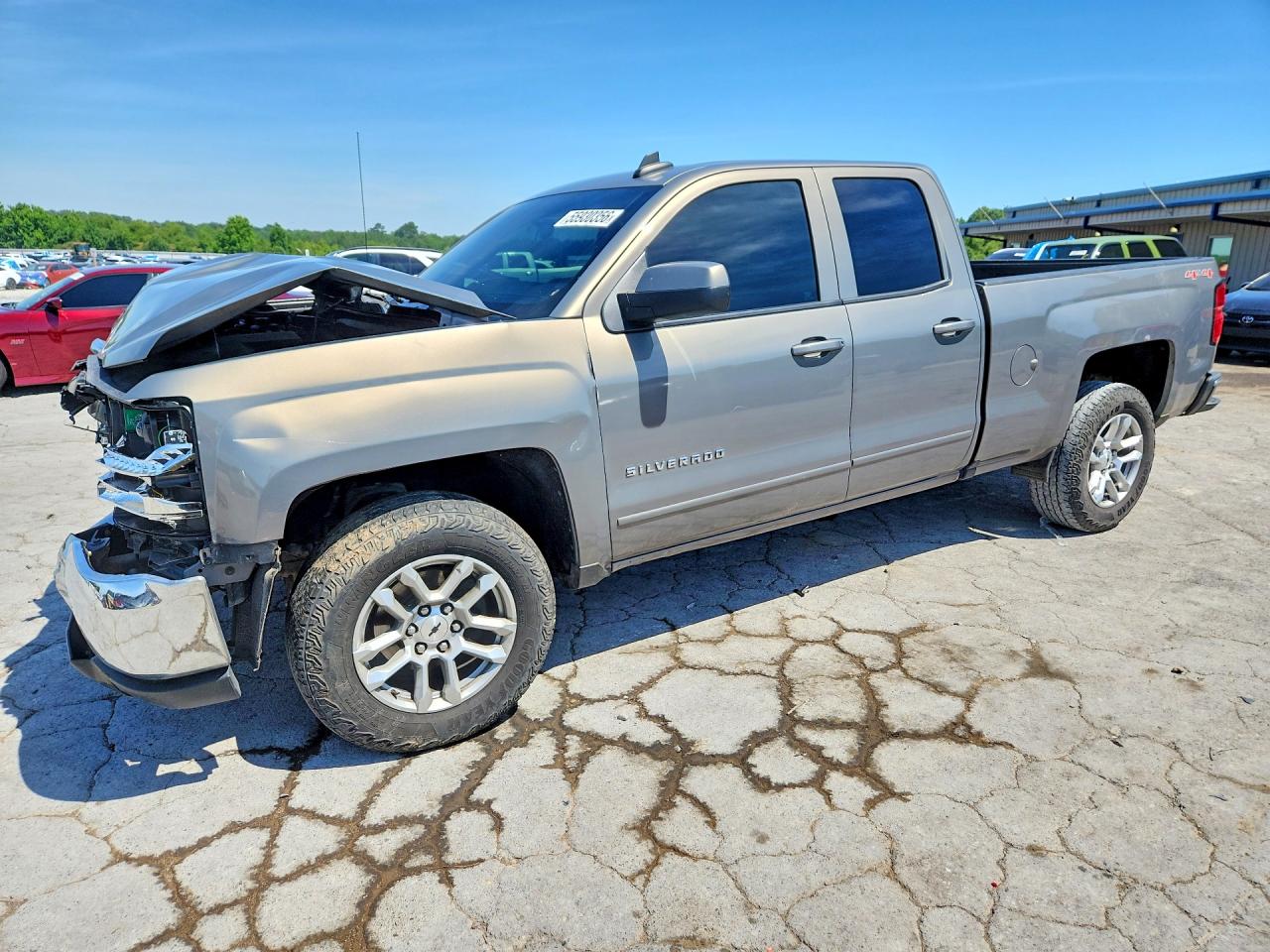 Salvage Chevrolet Silverado Image