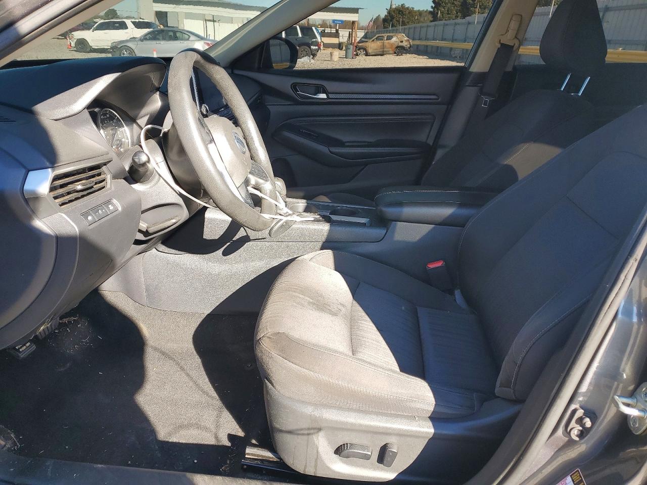 Nissan Altima S
