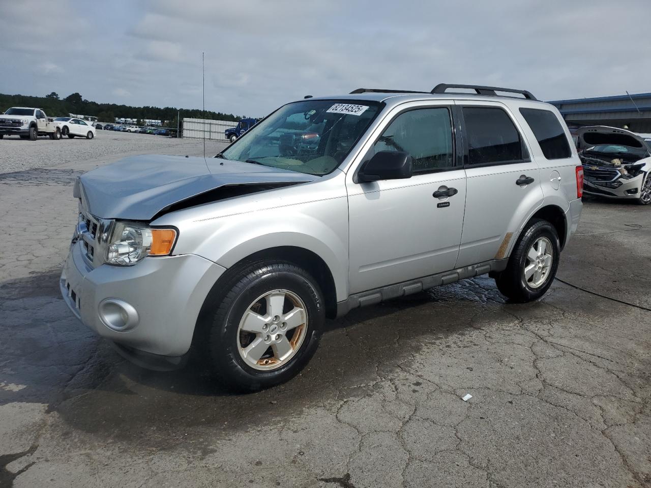 Salvage Ford Escape Image