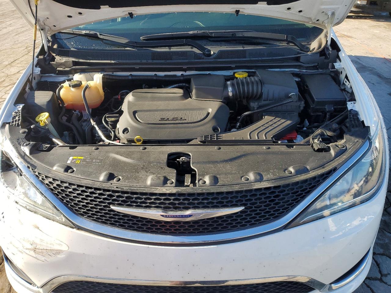 Chrysler Pacifica Limited
