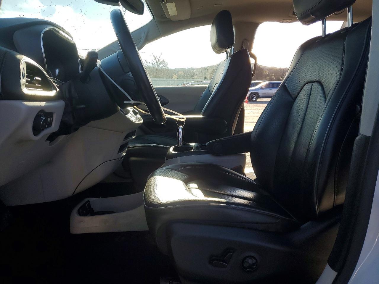Chrysler Pacifica Limited