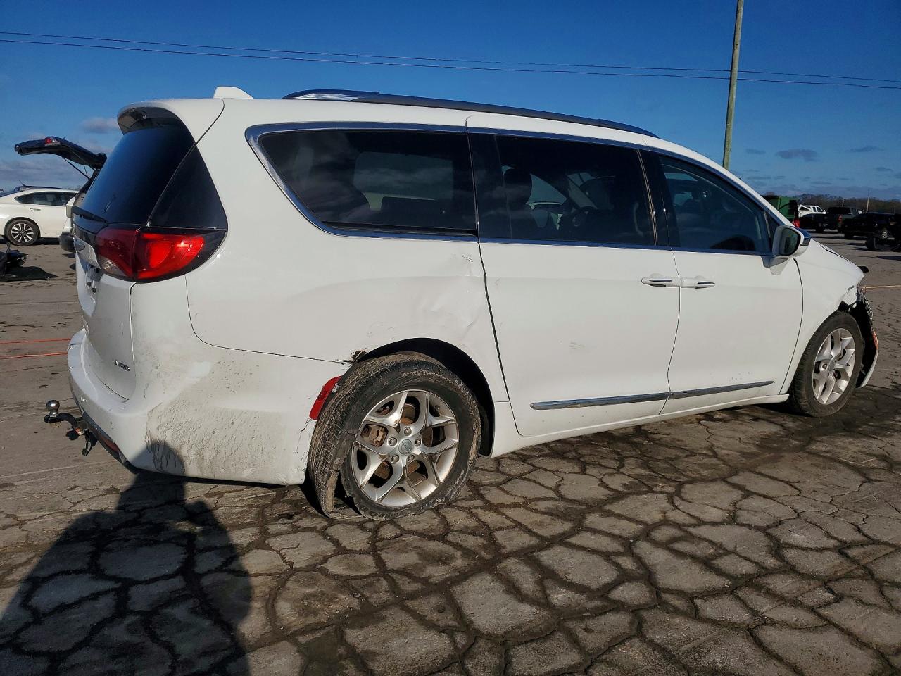 Chrysler Pacifica Limited
