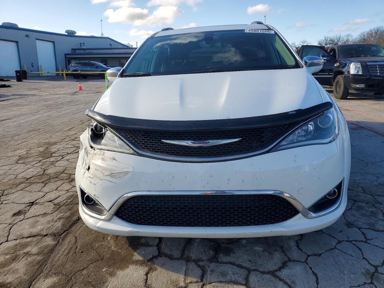 Chrysler Pacifica Limited