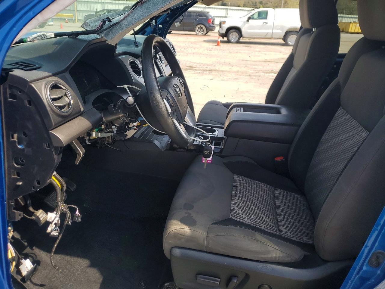 Toyota Tundra Sr5