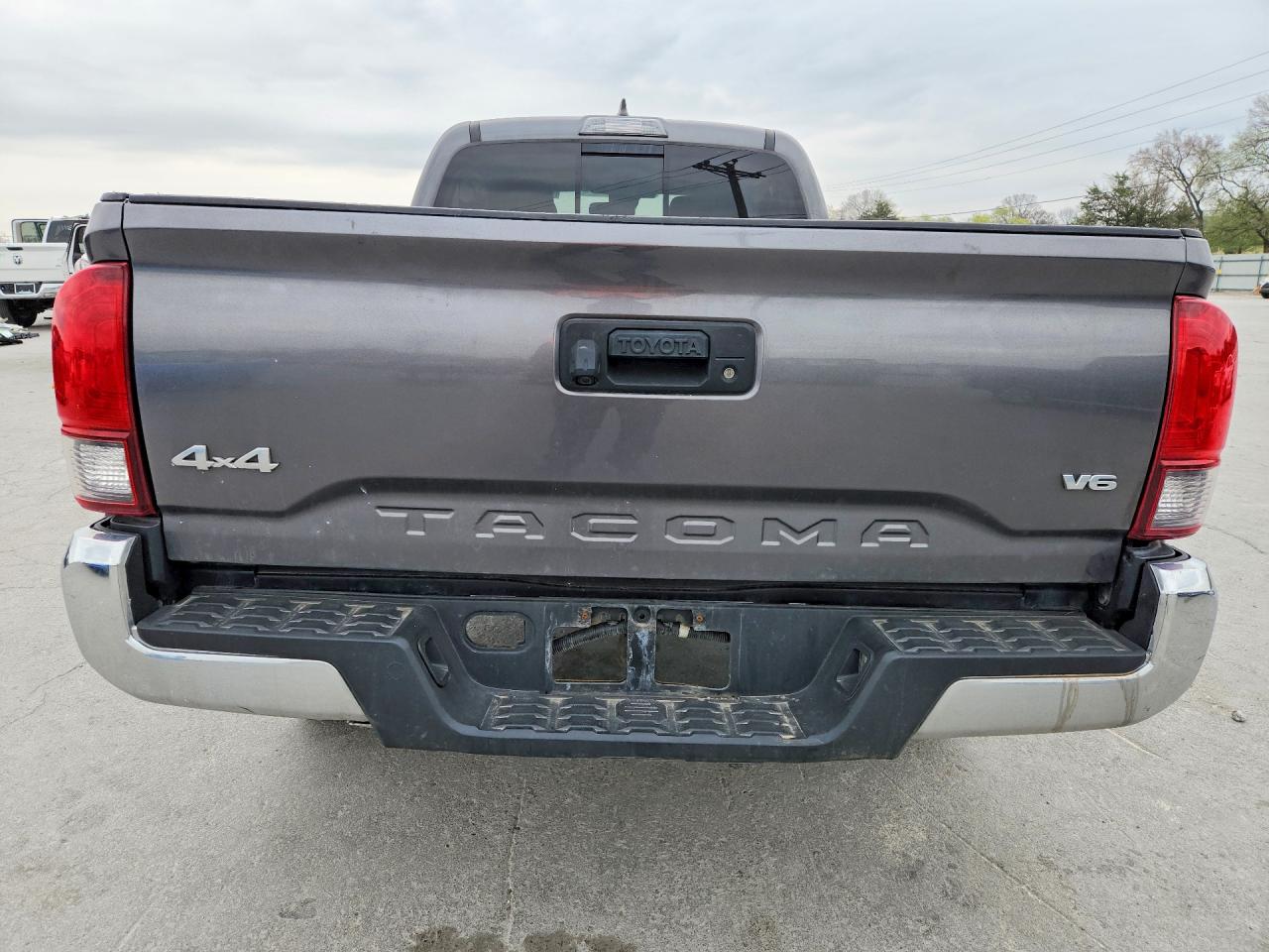 Toyota Tacoma Sr5 V6