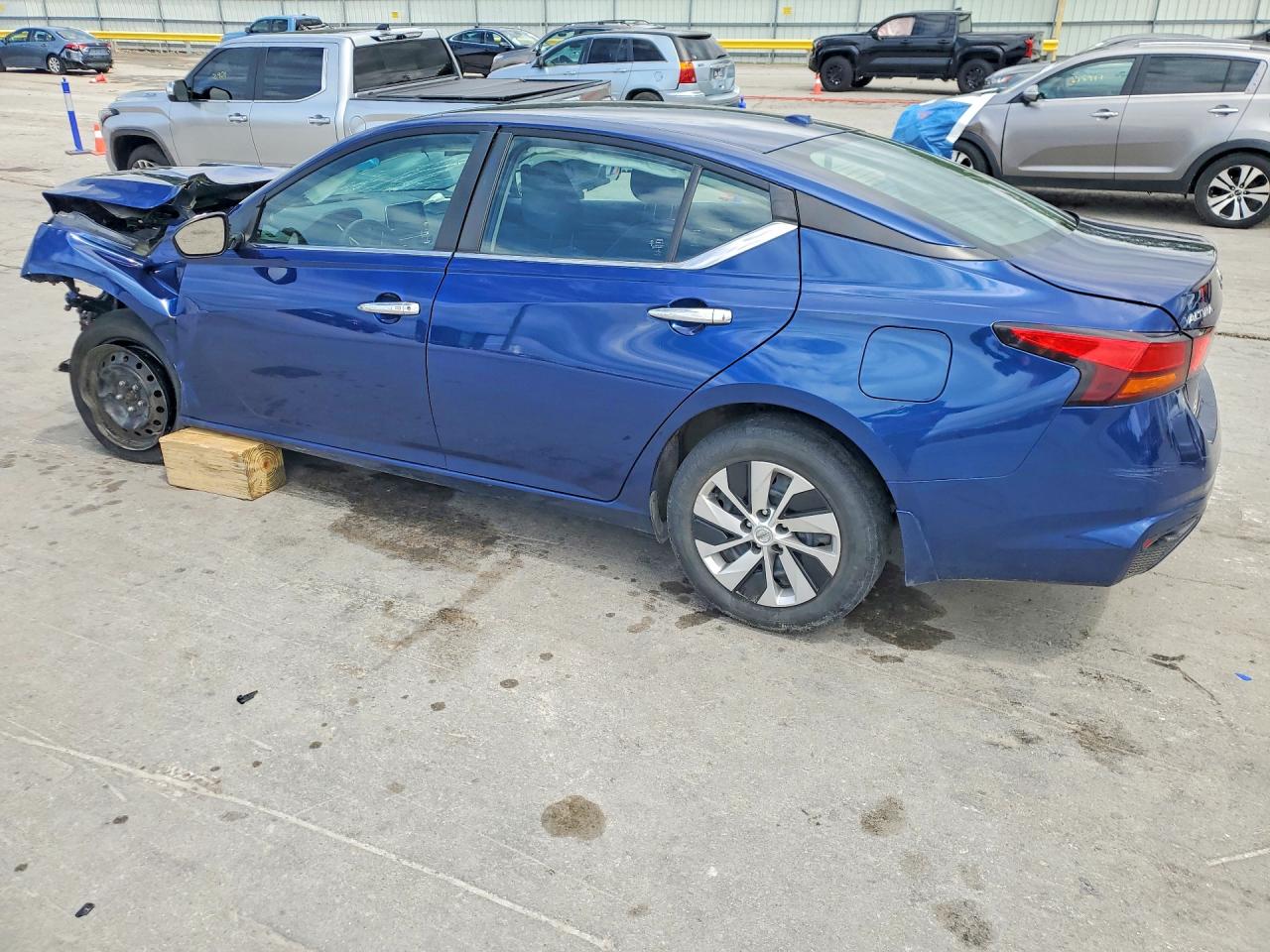 Nissan Altima S