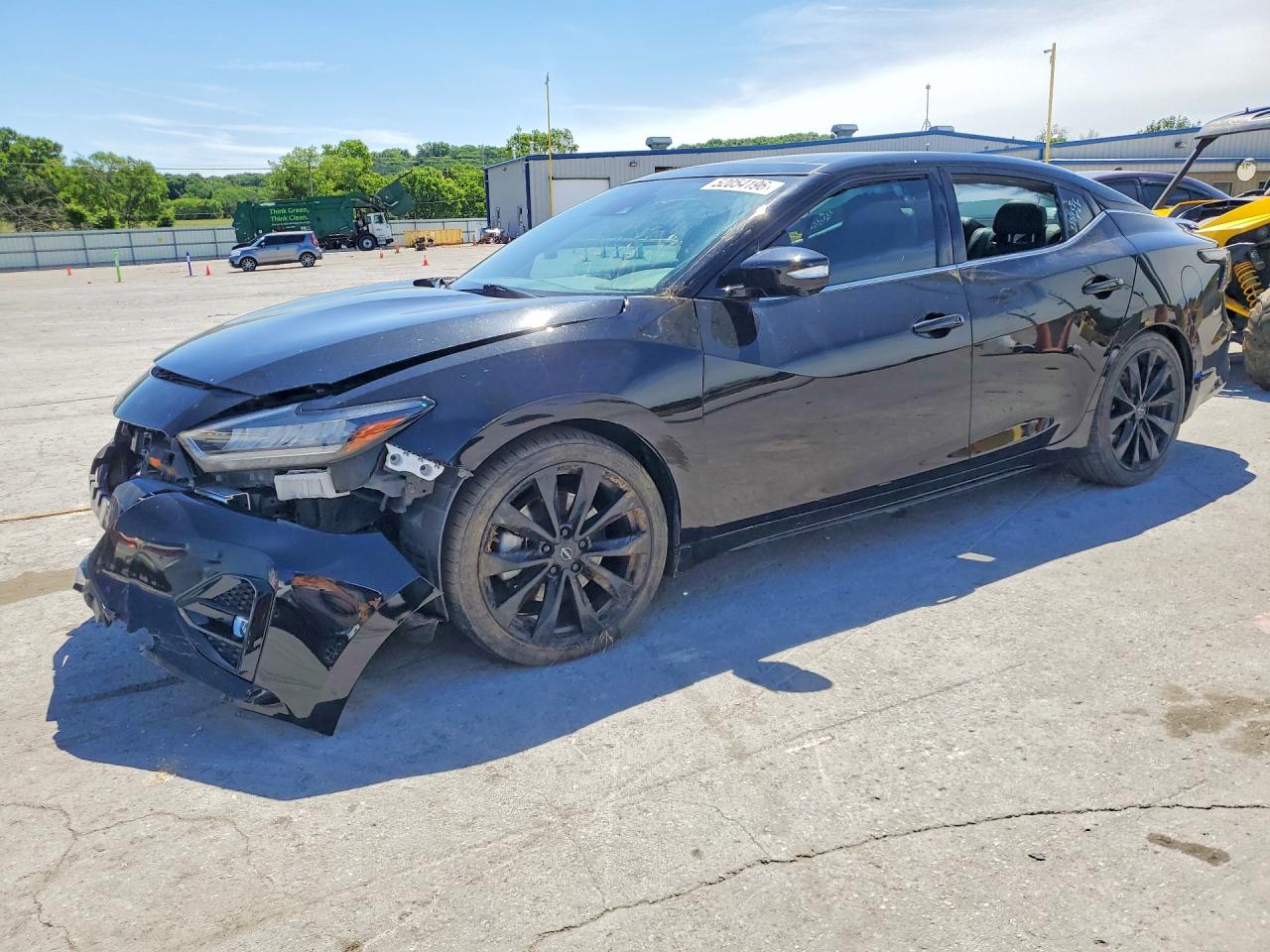 Salvage Nissan Maxima Image