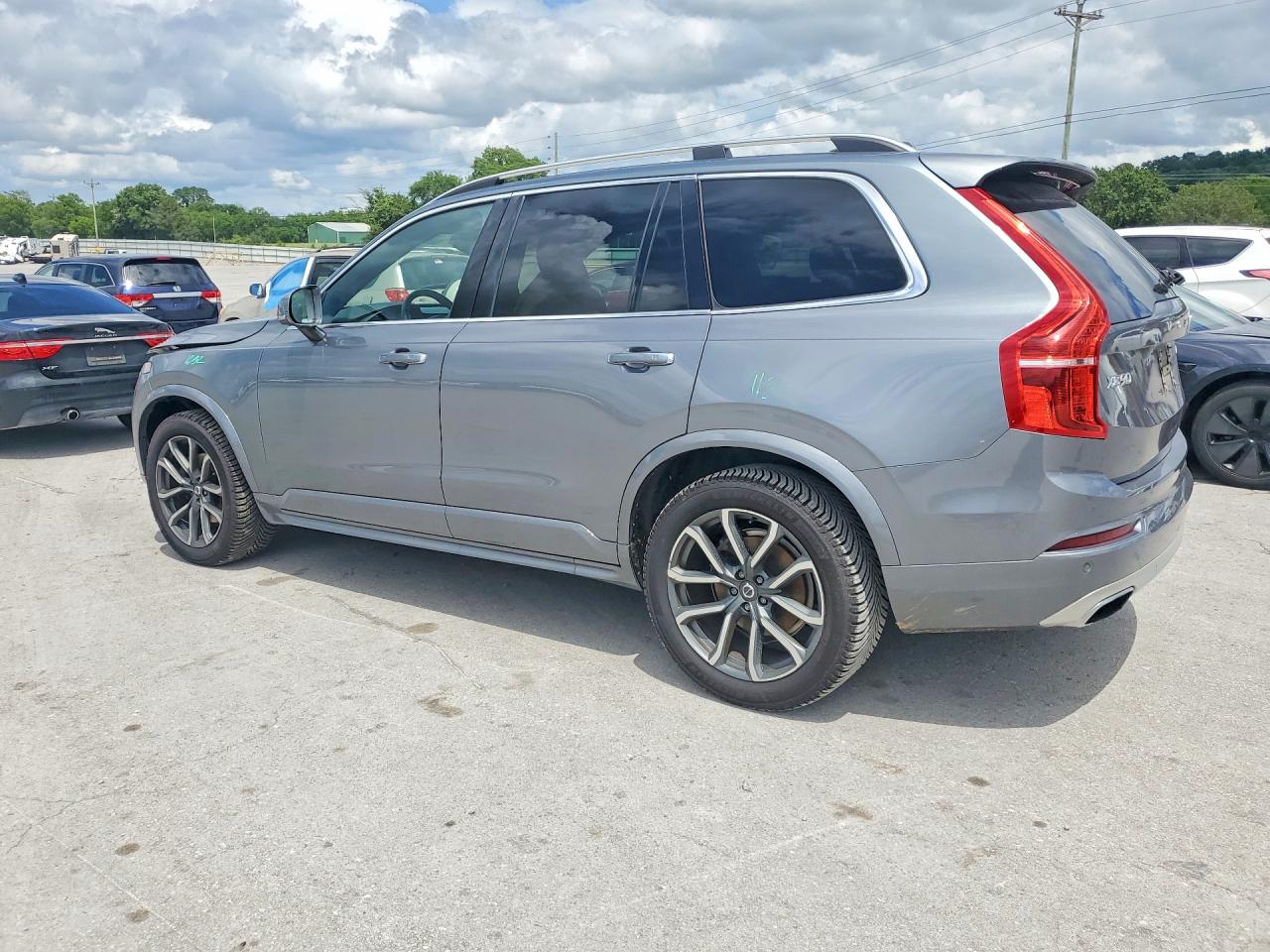 Volvo XC90 T6 Momentum