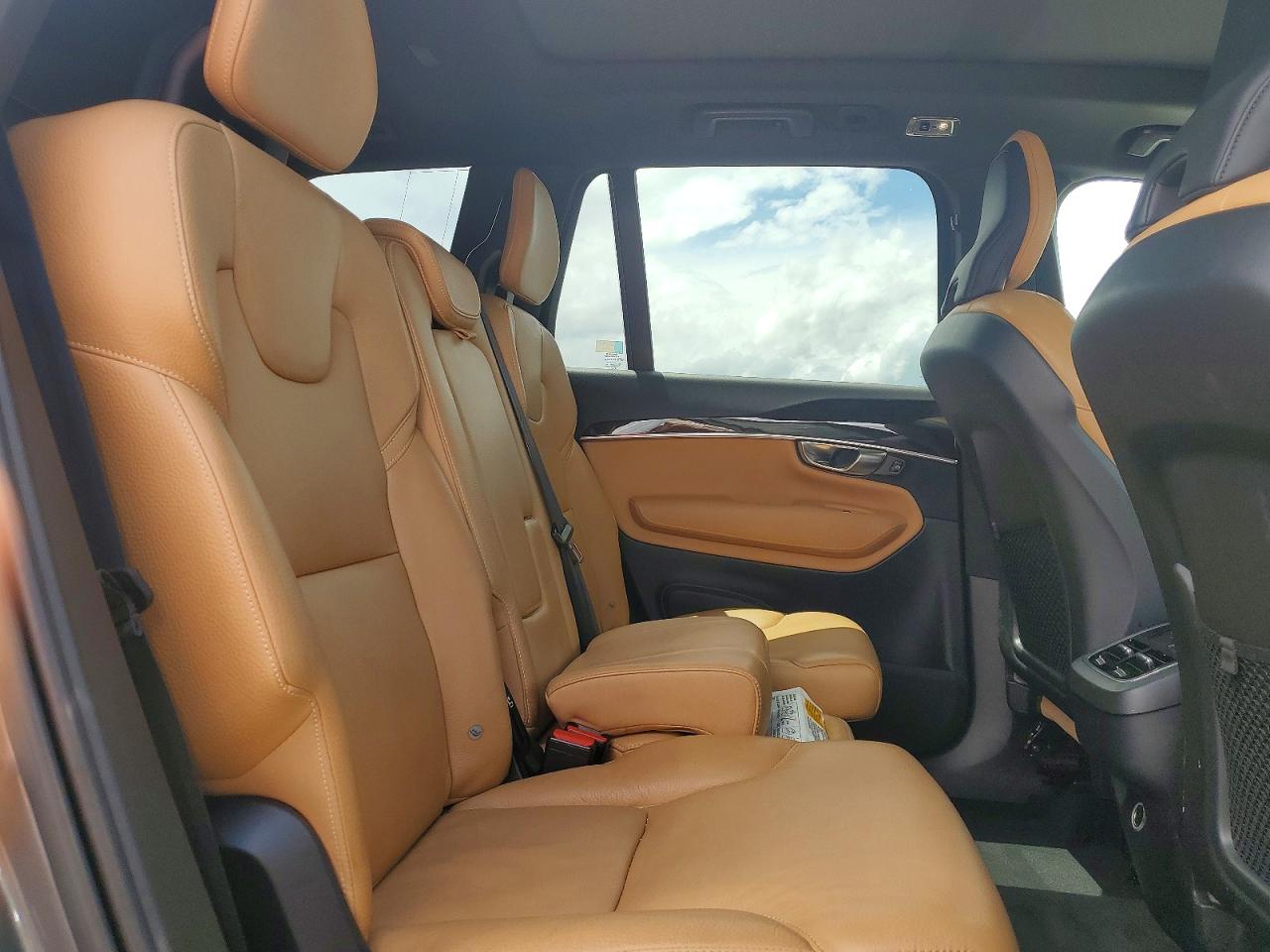 Volvo XC90 T6 Momentum